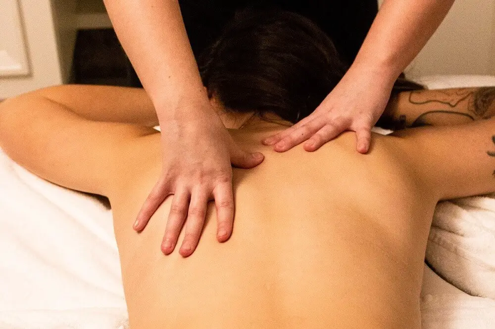 How Much to Tip for an Hour Massage