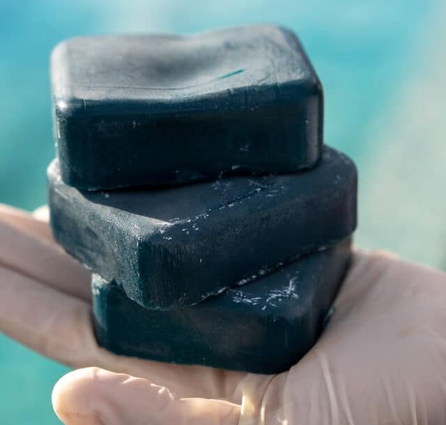 what-to-do-with-old-wax-melts-6-awesome-uses-for-your-massage-needs